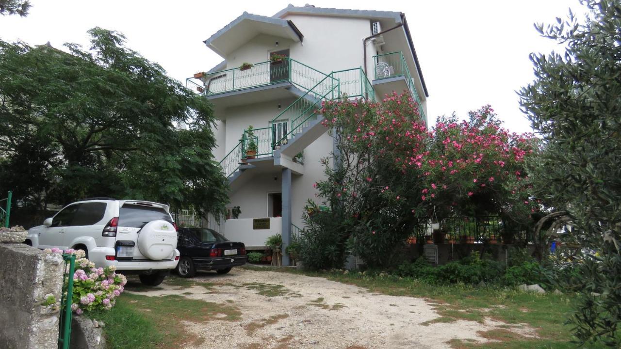 Apartments Caleta Baška Voda Exterior foto